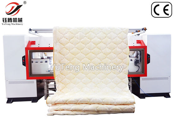 Largeur de couette de 2450 mm Machine de couette informatisée pour une épaisseur maximale de 8 cm
